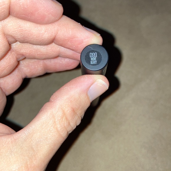 Maybelline Ultamatte Lipstick - Picture 3 of 3